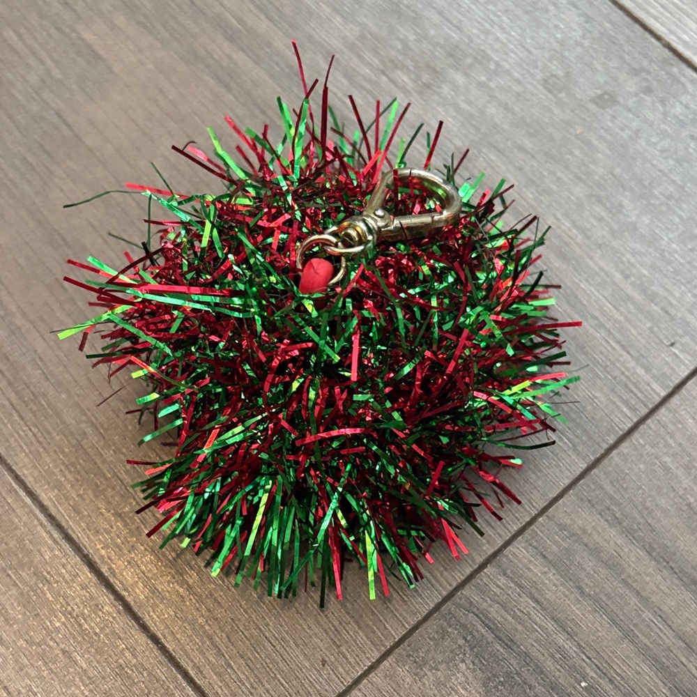Bath & Body Works Christmas tinsel pom pocketbak holder